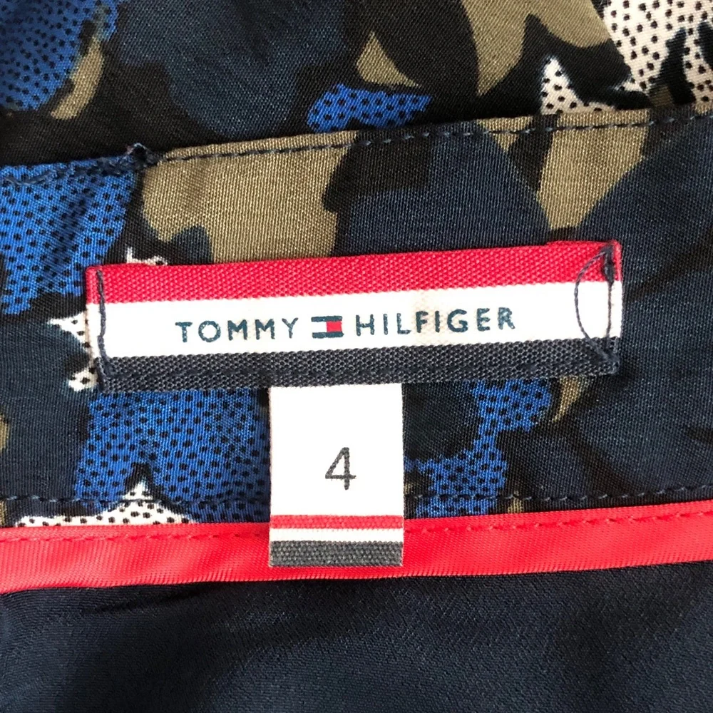 Tommy Hilfiger size 4 Blue and Black Floral Skirt with pockets - Picture 3 of 3